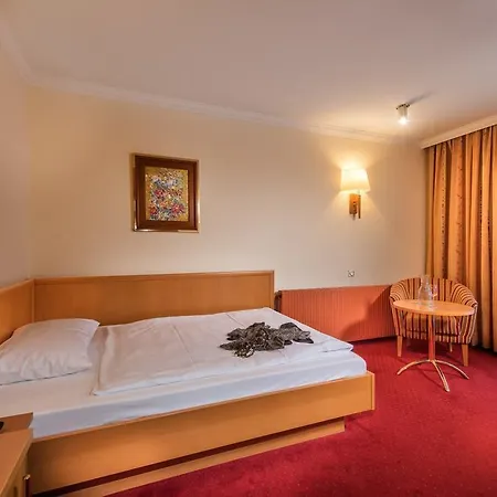 Hotell Johannesbad Palace 4*