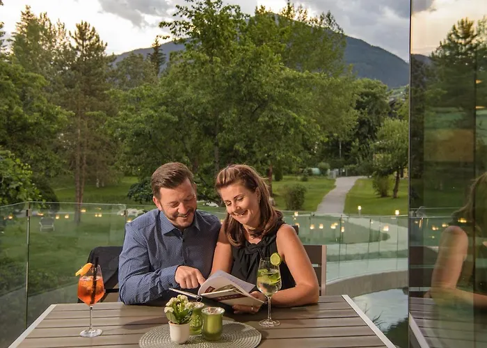 Johannesbad Palace - Bis 11 Jahre Urlauben Kostenfrei Hotel